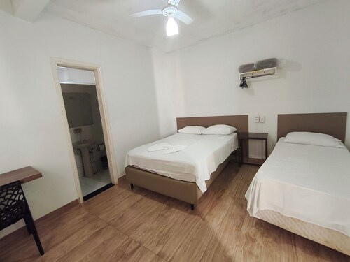 Hotel Mirian
