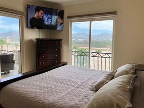 2 bedrooms, in-room safe, iron/ironing board, free WiFi - Cabo Medano Beach Blessing
Stunning 2Br/2B & Pool-5 Min to Beach (Cabo San Lucas)