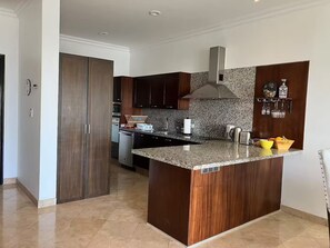 Fridge, microwave, oven, stovetop - Cabo Medano Beach Blessing
Stunning 2Br/2B & Pool-5 Min to Beach (Cabo San Lucas)
