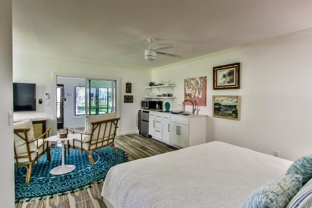 Deluxe Suite, River View
