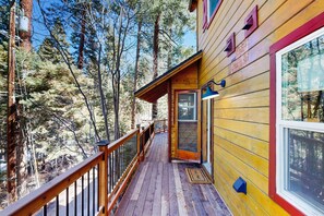 Property grounds - Lakeview Cabin at the Cove (Zephyr Cove)