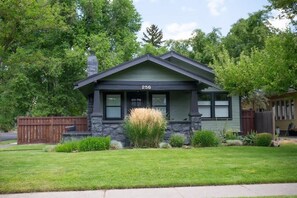 Exterior - The Modern Cottage Bend (Bend)