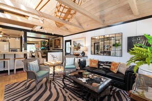TV, fireplace, DVD player, offices - Private Pickleball Court + Riverfront Bend Retreat (Bend)
