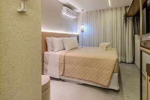Apartamento básico | Espaço de trabalho para notebook, Wi-Fi de cortesia
