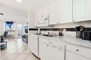 Fridge, microwave, oven, stovetop - Bluewater Beach Retreat 1BR (Myrtle Beach)