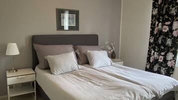 2 Schlafzimmer, Bügeleisen/Bügelbrett, kostenloses WLAN, Bettwäsche