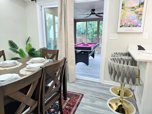 Dining - Modern Elegance Meets Comfort in Maryland (Annapolis)