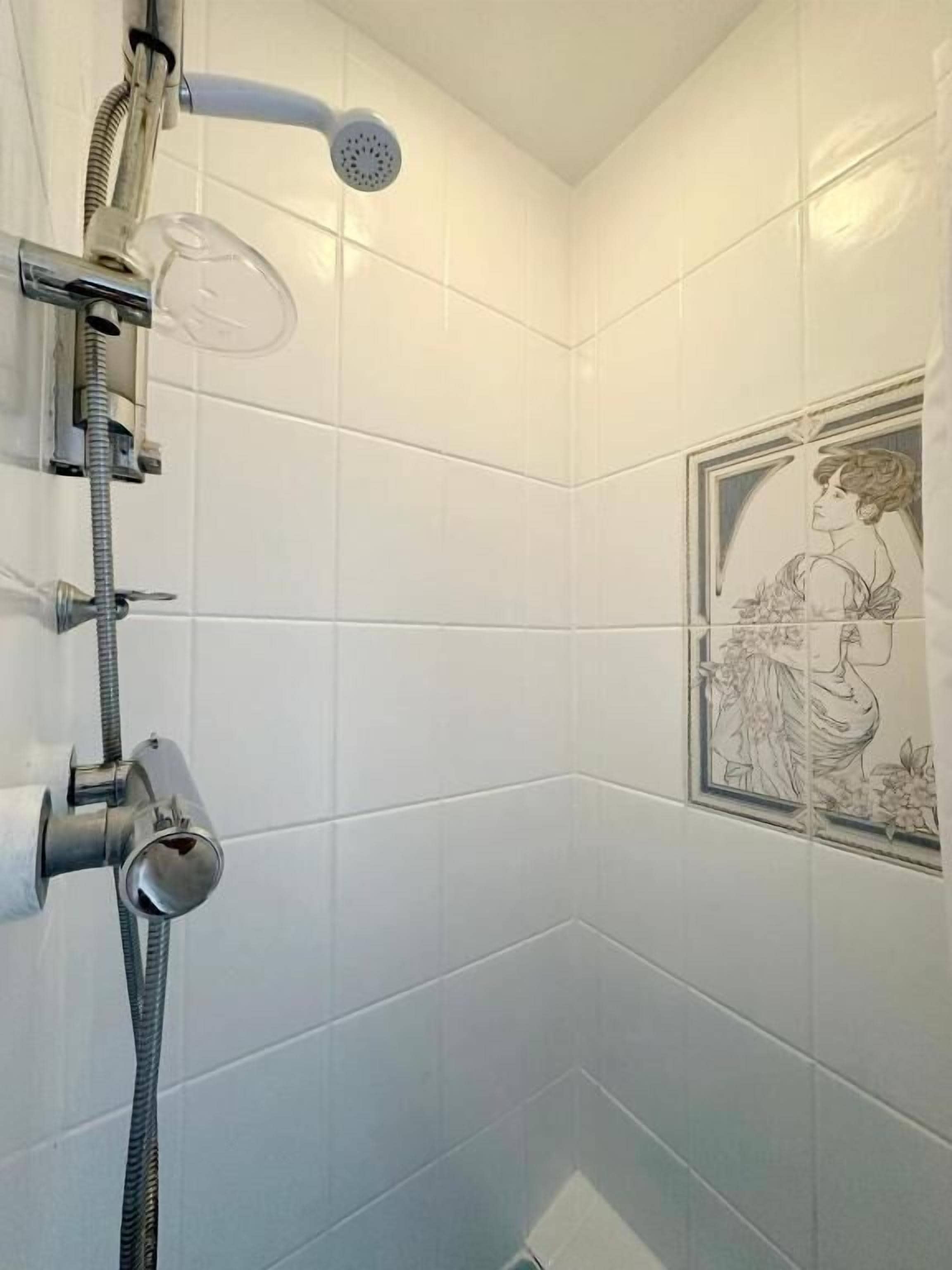 Double Room, Private Bathroom | Bathroom | Towels, soap, shampoo, toilet paper