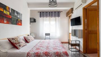 WiFi, bed sheets