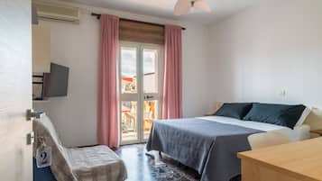 WiFi, bed sheets