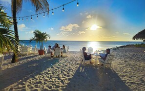 On the beach - Beach Villas at Divi Phoenix, Oceanview, Full Kitchen (Oranjestad)