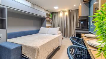 Superior-Apartment | Laptopgeeigneter Arbeitsplatz, kostenloses WLAN