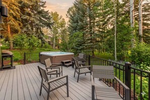 Terrace/patio - Park City Walk to Hiking & Canyons Golf | Pool (Park City)
