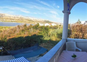 Outdoor dining - 2.A3 – Sunset Terrace Studio Apartment (Pag)