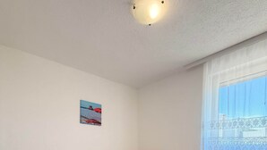 1 室のベッドルーム、WiFi、ベッドシーツ