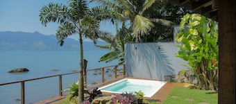 Beachfront House in São Sebastião with Pool