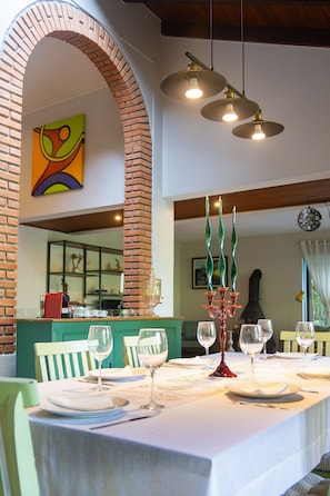 Dining - Spacious House with Large Pool and Barbecue Near São Paulo (Carapicuíba)