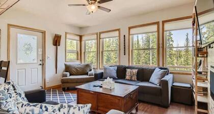 4BR Townhome w/ Private Hot Tub, Garage, and Deck
