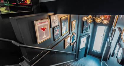 The McCaul | Near Kensington Market & Chinatown