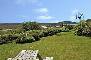 Property grounds - 2 Bed in Ballyconneely (oc-i231) (Leitirshask)