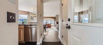 Beautiful Frisco Condo With Lake Views!