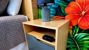 Desk, free WiFi, bed sheets
