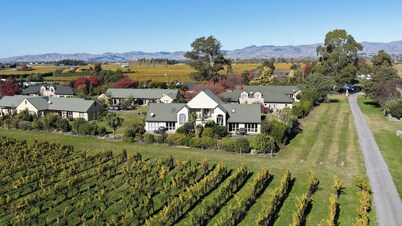 Vineyard View - Blenheim Holiday Home