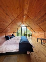 Ropa de cama de alta calidad, cubrecamas y wifi gratis 