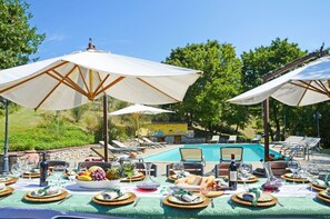 Outdoor dining - Villa Il Gufo - Seven Bedroom Villa, Sleeps 20 (Anghiari)