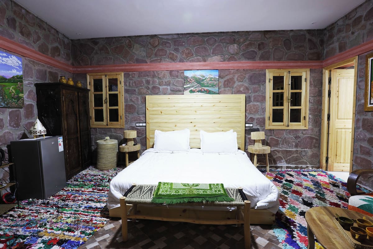 Chambre Tradition Double ou avec lits jumeaux, balcon, vue jardin | Wi-Fi gratuit