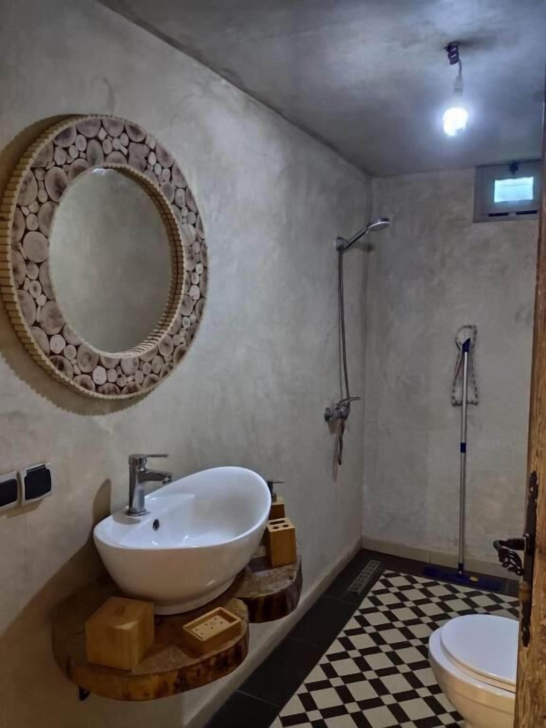 Chambre Deluxe, balcon, vue sur la montagne | Salle de bain