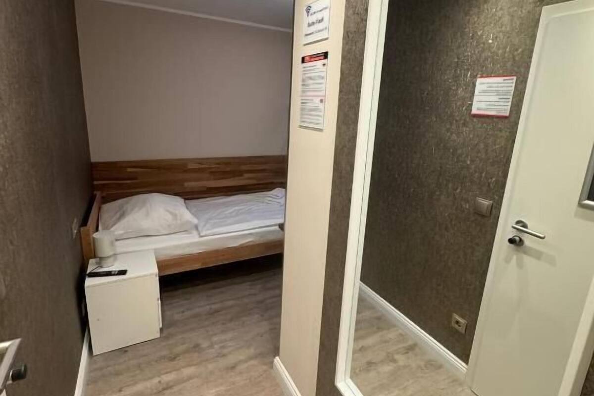 Comfort-Einzelzimmer, Blick auf den Innenhof | Kostenloses WLAN