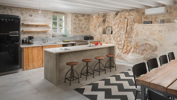 High chair - Villa Amarant - Five Bedroom Villa, Sleeps 10 (Zavala)
