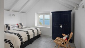 5 bedrooms, iron/ironing board, WiFi, bed sheets - Villa Amarant - Five Bedroom Villa, Sleeps 10 (Zavala)