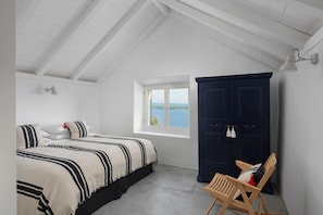 5 bedrooms, iron/ironing board, WiFi, bed sheets - Villa Amarant - Five Bedroom Villa, Sleeps 10 (Zavala)