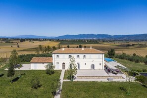 Exterior - Villa Clanis - Eight Bedroom Villa, Sleeps 15 (Cortona)