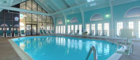 Piscine couverte, piscine extérieure