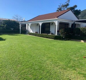 Exterior - Hosts on the Coast Crown Reef Cottage (Pauanui)