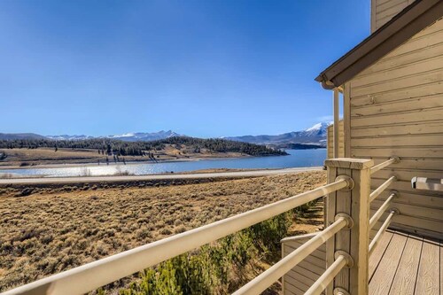 Family 2 Bedroom With Loft, Lake Views, Amazing Location