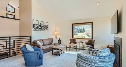 Family 2 Bedroom With Loft, Lake Views, Amazing Location