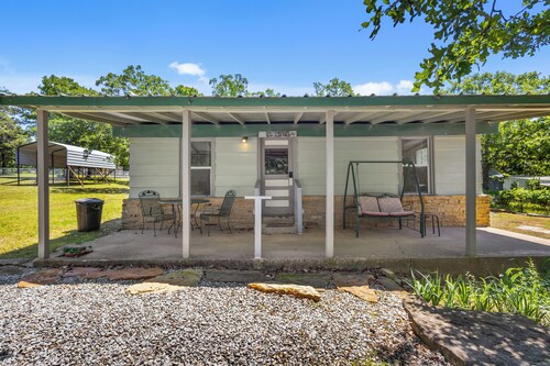 At Sweet Escape, Your Lake Getaway Starts Here