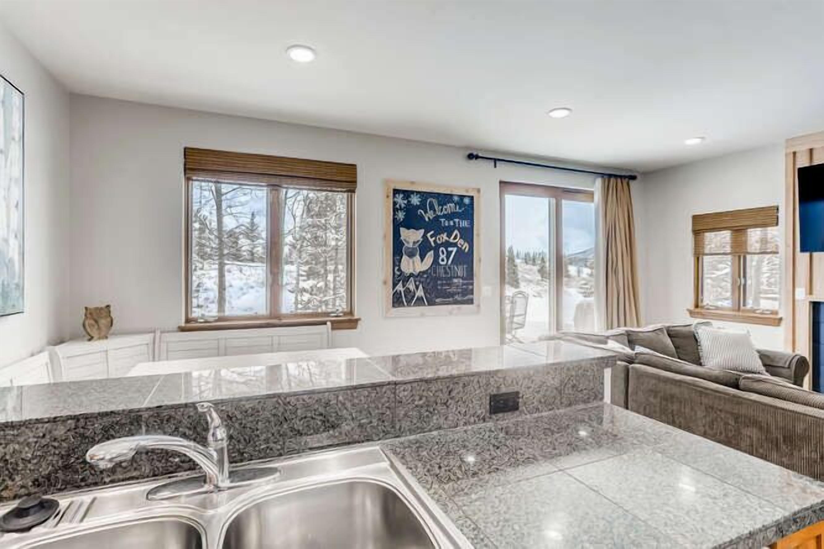 Townhome, Multiple Beds, Hot Tub, Mountain View (A-B-HG87) | Interior