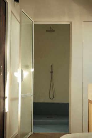 Shower - Sea view apartment in Saint Cado Brittany (Belz)