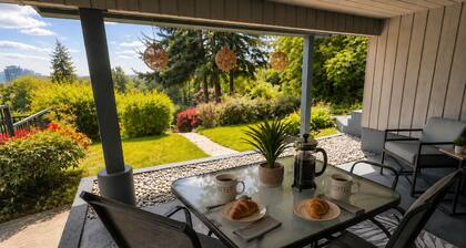 Convenient location, close to everything, suitable for active couples