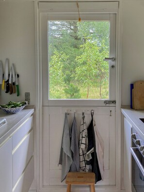 Oven, coffee/tea maker - Lovely house near nature and beach (Sjællands Odde)