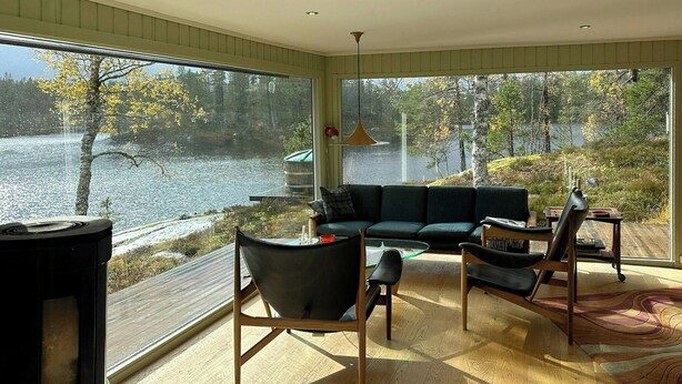 Living area - Design cabin by mountain lake in Rukkedalen (Åmli)