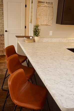 Dining - The Grey Cannon Guest House (St. Cloud)