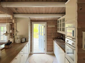 Oven, dishwasher, coffee/tea maker - Pure charm and idyll near Kattegat (Sjællands Odde)