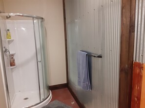 Shower, towels, soap, toilet paper - Grandpa's Cabin (Stockton)
