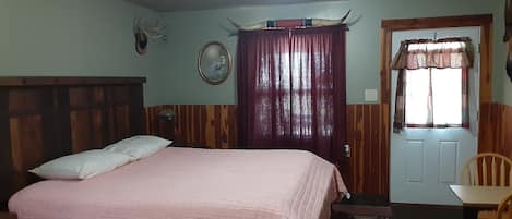 WiFi, bed sheets